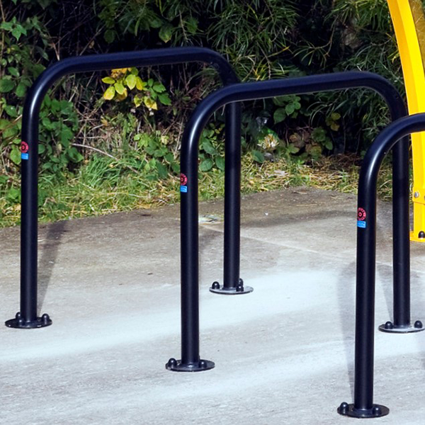 Sheffield Cycle Stand (Galvanised and Black)