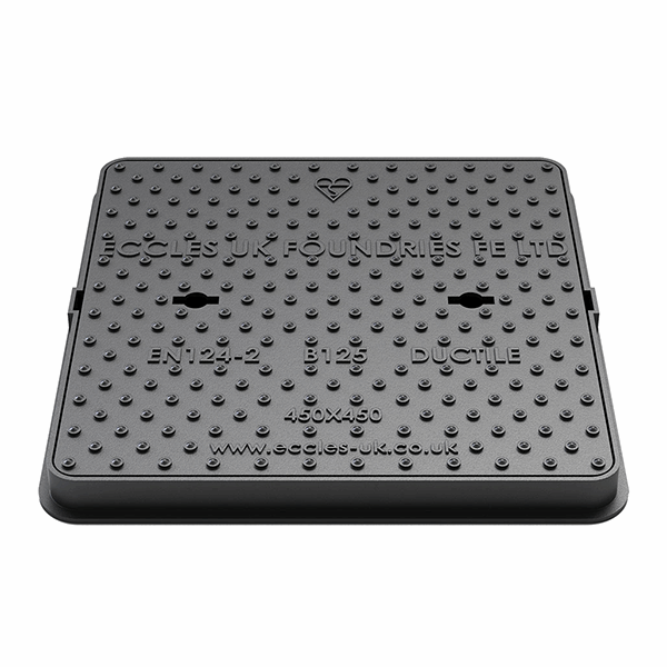 Introducing the EasySeal range of B125 (Group 2) ductile iron manhole covers by Eccles that offer a reliable solution for driveways, car parks and pedestrian areas. Manufactured from durable ductile iron, this medium duty manhole cover is capable of withstanding up to 12.5 tonnes.

Designed for an easy seal when packed with grease, to avoid odour escapes or water access. Also features Smartgrip technology for additional stability.
